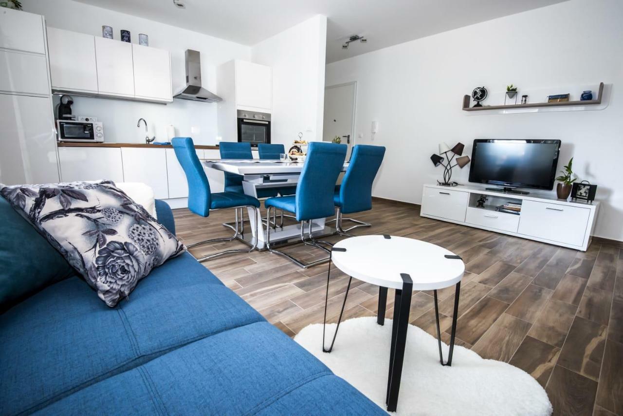 Blue Pearl Apartment Rogoznica  Exteriör bild